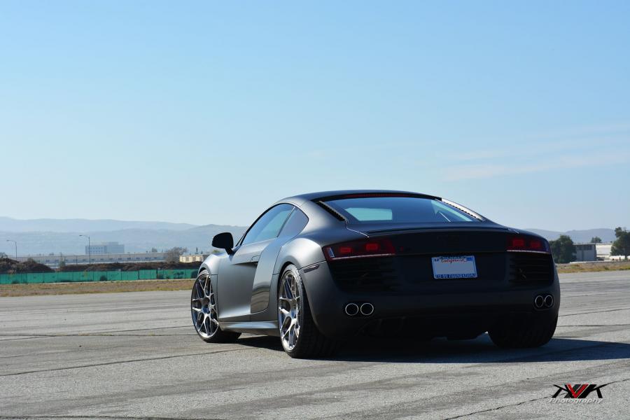  Audi R8 on HRE Wheels (P40SC) 2014 года  (фото 10 из 20)
